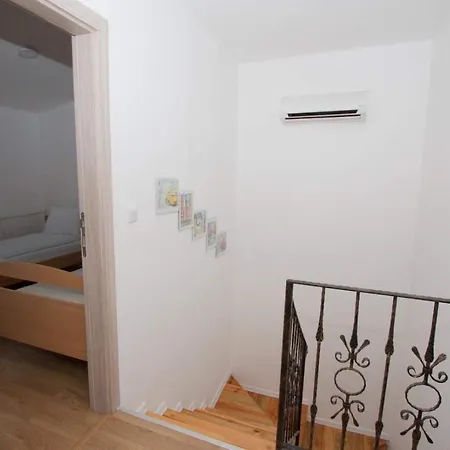 Aqua House Ilidza 別荘